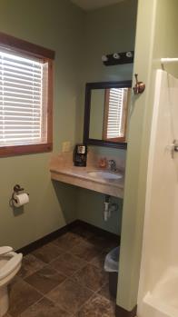 Cabin 3-6 Bathroom